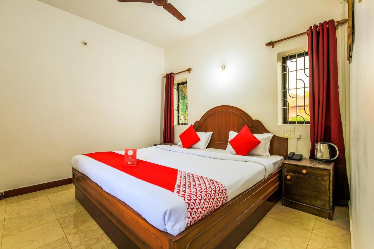 Oyo 13311 The White Feather Hotel מנדרם מראה חיצוני תמונה